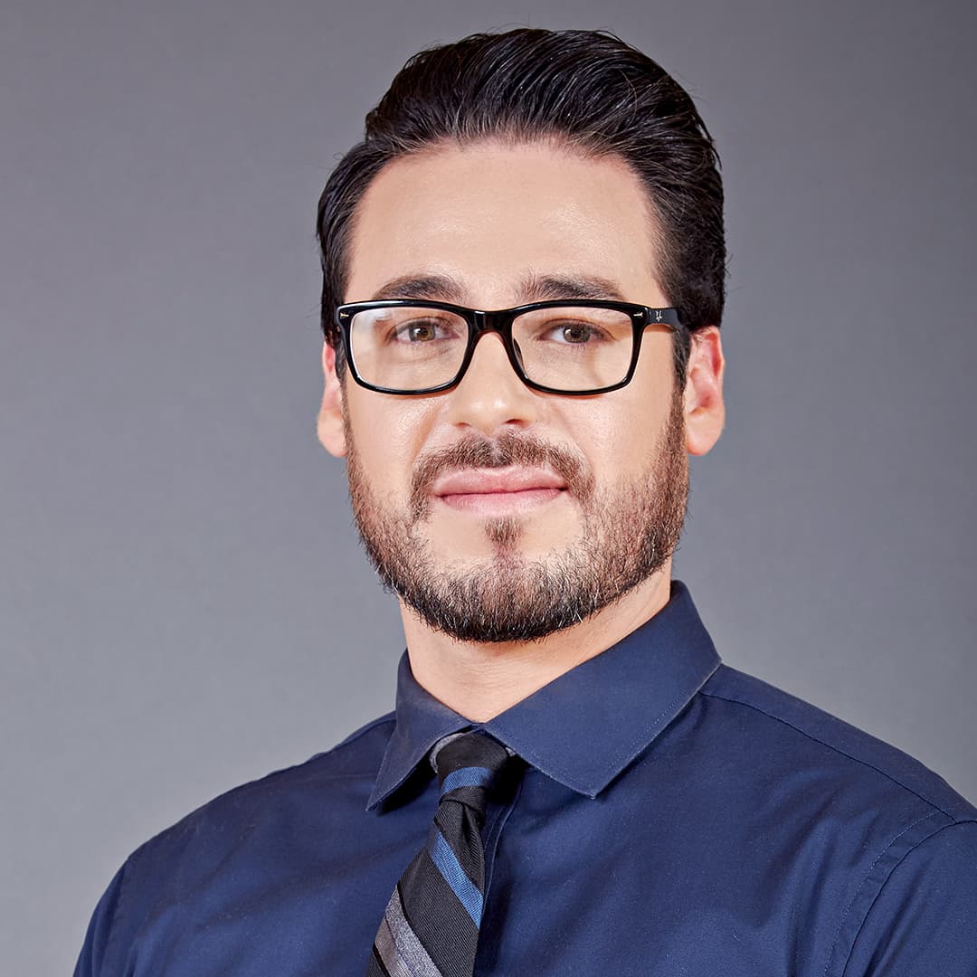 Espinoza headshot